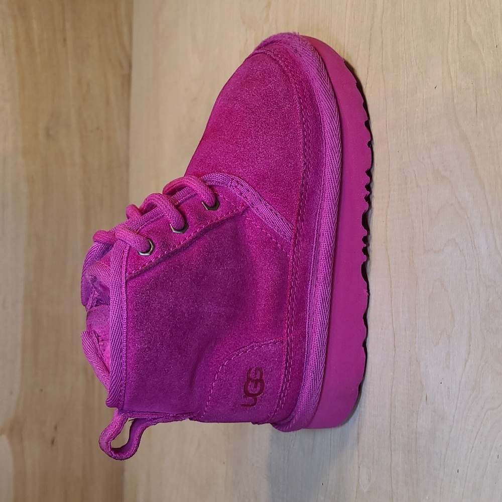 UGG Kids Neumel II Chukka Pink Boots Kids Size 8C - Picture 3 of 12